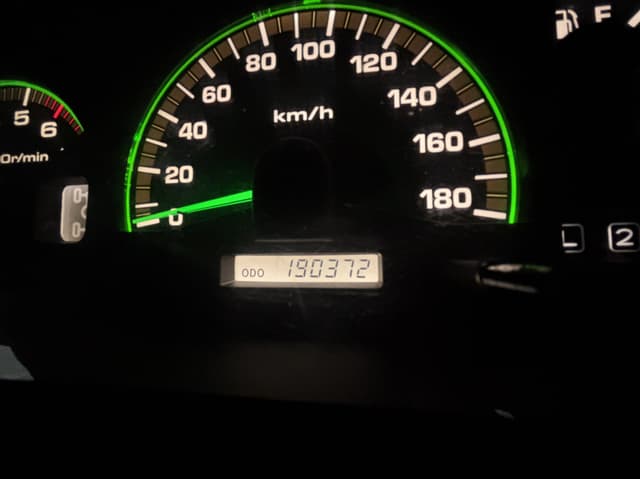 1999 Toyota Hilux Surf JDM car for sale — photo 20 of 24
