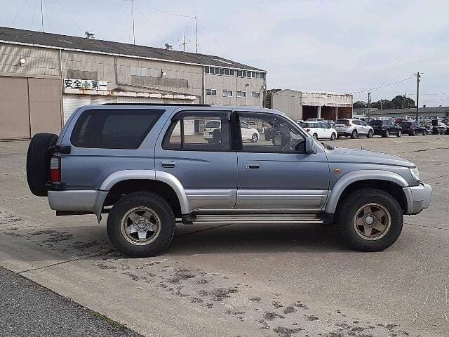 1995 Toyota Hilux Surf JDM car for sale — photo 5 of 6