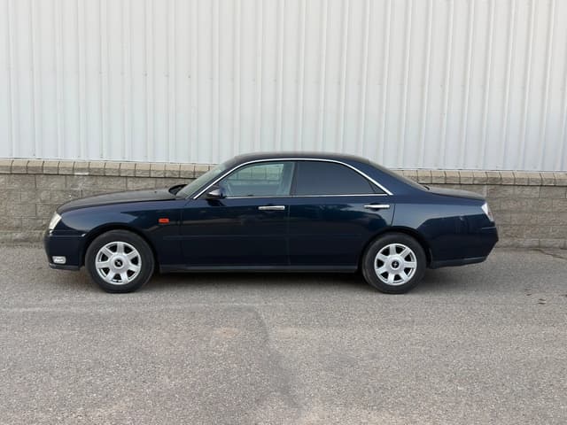 2001 Nissan Gloria JDM car for sale — photo 3 of 22