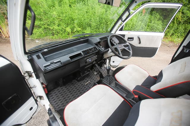 1988 Suzuki Every JDM car for sale — photo 3 of 6
