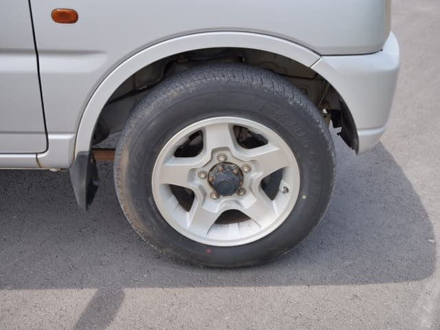 1999 Suzuki Jimny JDM car for sale — photo 22 of 25
