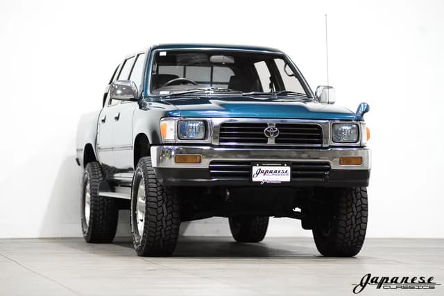 1995 Toyota Hilux JDM car for sale — photo 3 of 25