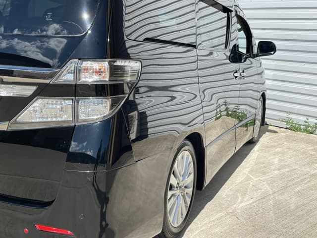 2012 Toyota Vellfire JDM car for sale — photo 23 of 25