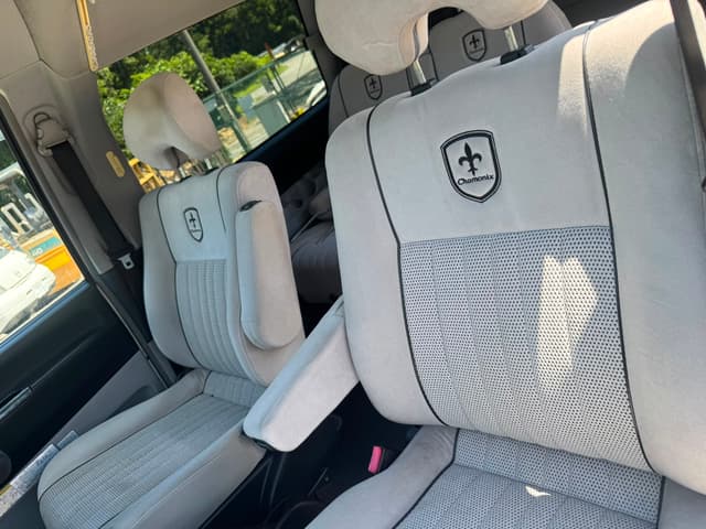 2000 Mitsubishi Delica JDM car for sale — photo 11 of 14