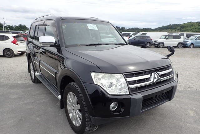 2007 Mitsubishi Pajero JDM car for sale — photo 7 of 25