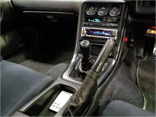 1989 Nissan Skyline JDM car for sale — photo 7 of 10
