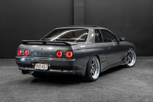 1991 Nissan Skyline JDM car for sale — photo 14 of 19