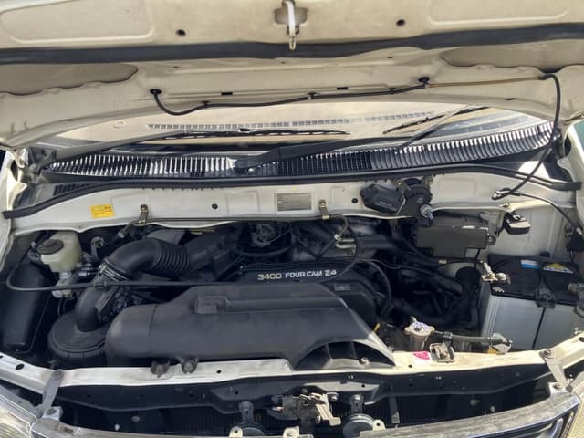 2001 Toyota Grand Hiace JDM car for sale — photo 12 of 12
