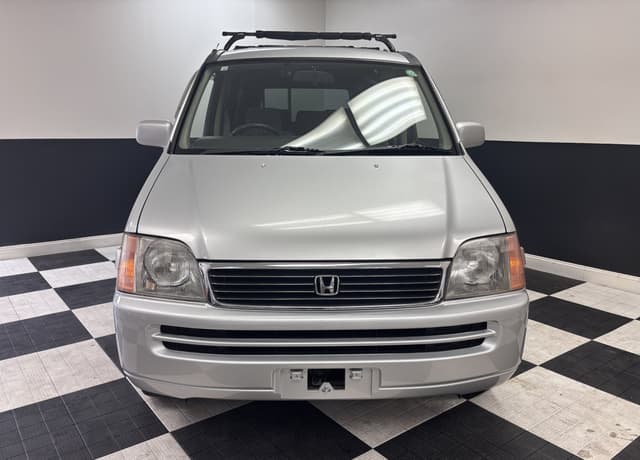 1999 Honda Stepwagon JDM car for sale — photo 2 of 25