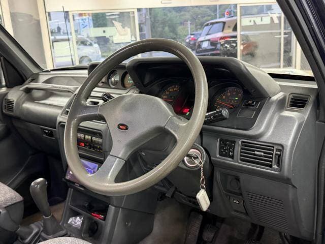 1994 Mitsubishi Pajero JDM car for sale — photo 18 of 20