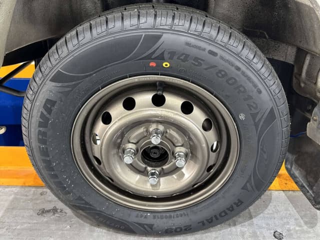 1997 Suzuki Carry JDM car for sale — photo 18 of 25