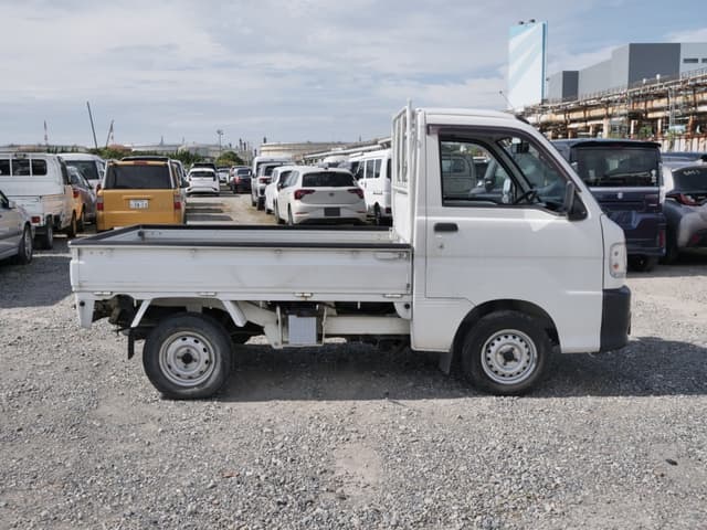 1999 Daihatsu Hijet JDM car for sale — photo 4 of 25