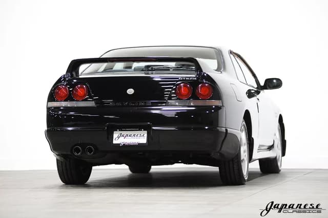 1996 Nissan Skyline JDM car for sale — photo 8 of 25