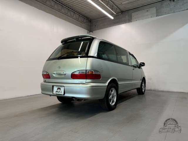 Toyota Estima JDM car for sale — photo 14 of 25