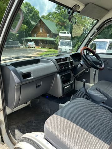 2000 Daihatsu Hijet JDM car for sale — photo 15 of 23