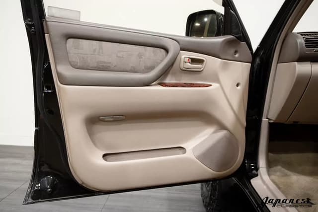2000 Toyota Land Cruiser JDM car for sale — photo 17 of 25