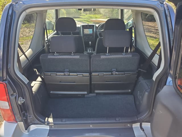 2008 Suzuki Jimny JDM car for sale — photo 18 of 23