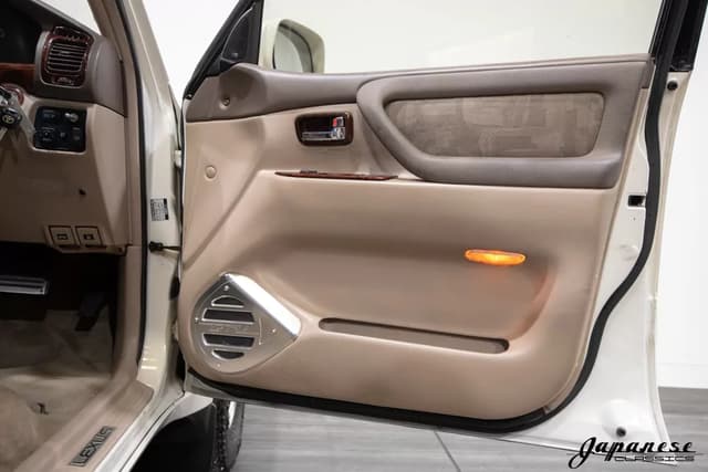 1999 Toyota Land Cruiser JDM car for sale — photo 21 of 25