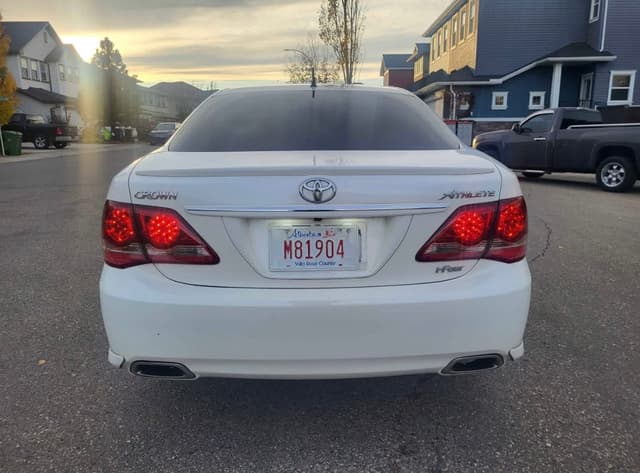 2008 Toyota Crown JDM car for sale — photo 6 of 9