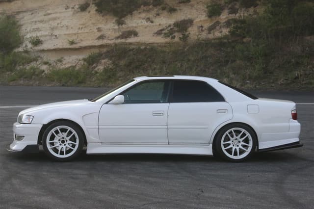 1999 Toyota Chaser JDM car for sale — photo 2 of 10