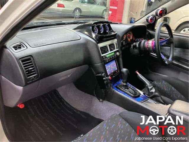 2000 Nissan Skyline JDM car for sale — photo 8 of 10