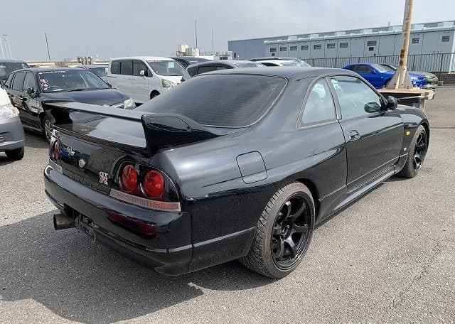 1996 Nissan Skyline JDM car for sale — photo 3 of 24