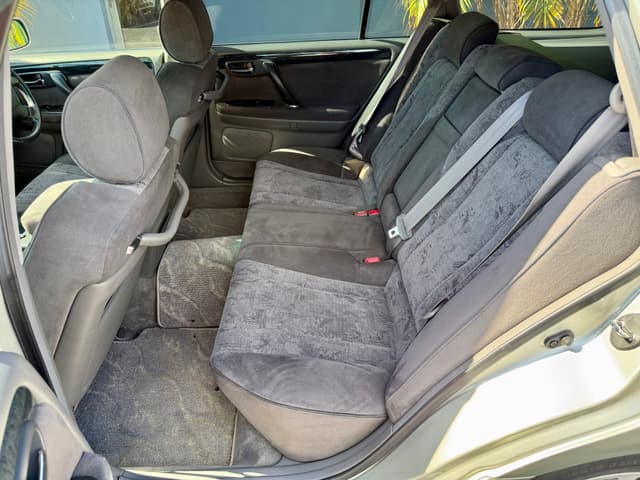 2000 Toyota Crown JDM car for sale — photo 16 of 18