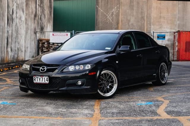 2006 Mazda Atenza JDM car for sale — photo 10 of 19
