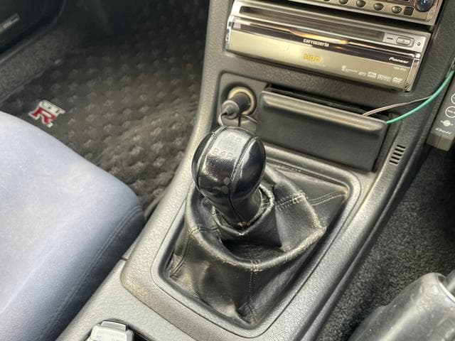 1993 Nissan Skyline JDM car for sale — photo 14 of 20