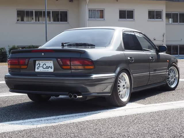 1990 Mitsubishi Diamante JDM car for sale — photo 2 of 10
