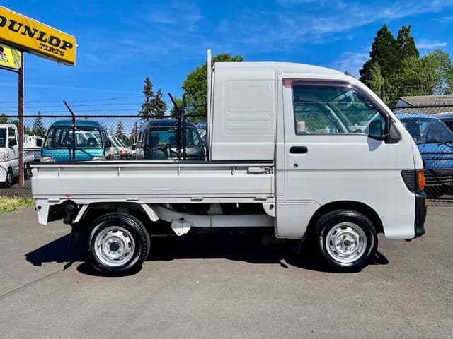 1997 Daihatsu Hijet JDM car for sale — photo 8 of 25