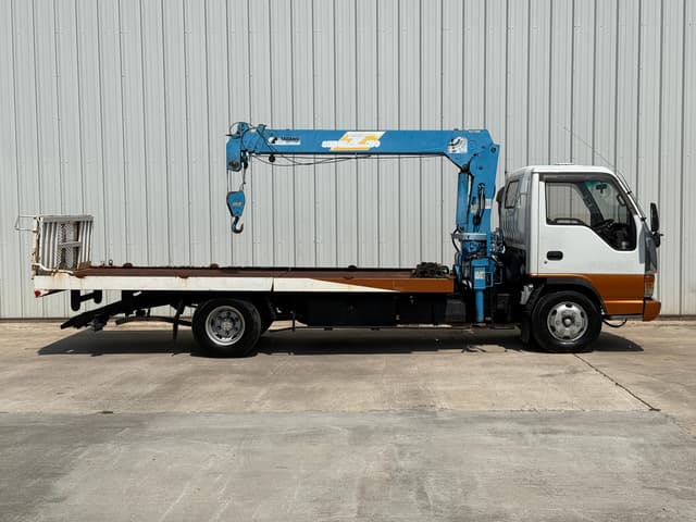 1998 Isuzu Elf JDM car for sale — photo 2 of 16