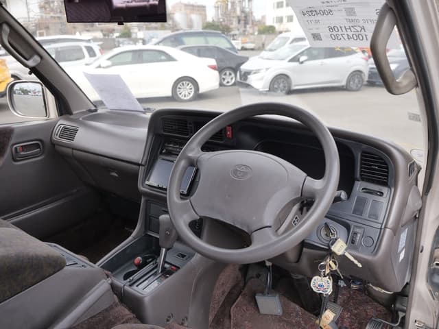 1994 Toyota HiAce JDM car for sale — photo 9 of 20