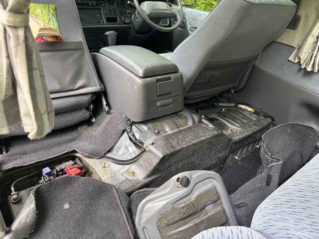 1995 Toyota HiAce JDM car for sale — photo 8 of 20
