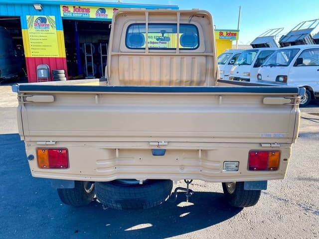 1999 Daihatsu Hijet JDM car for sale — photo 6 of 25