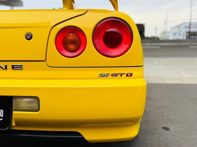 1998 Nissan Skyline JDM car for sale — photo 20 of 25