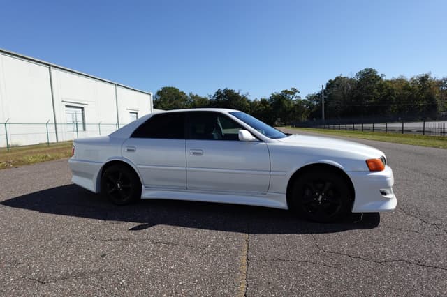 1998 Toyota Chaser JDM car for sale — photo 9 of 18