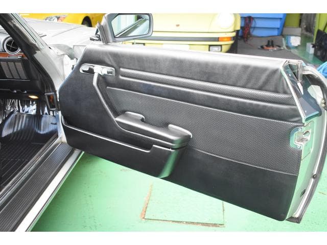 1979 Mercedes-Benz SL-Class JDM car for sale — photo 18 of 25