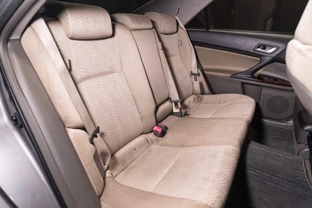 2011 Toyota Mark X JDM car for sale — photo 17 of 18