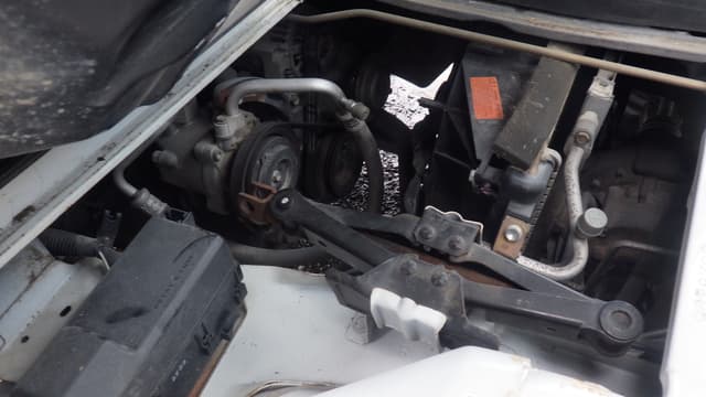 2005 Daihatsu Hijet JDM car for sale — photo 9 of 16
