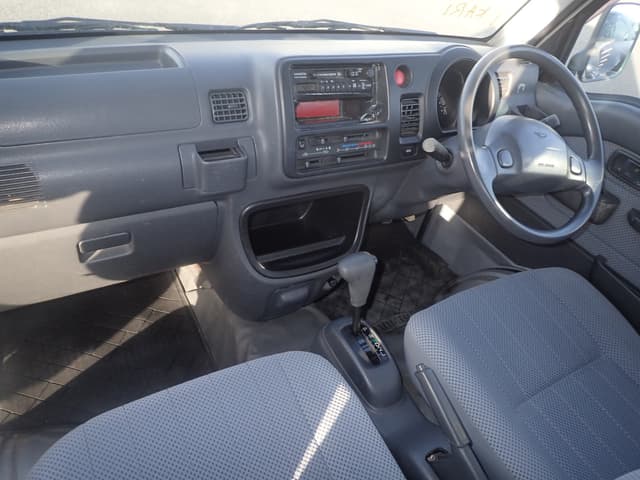 2006 Daihatsu Hijet JDM car for sale — photo 13 of 24