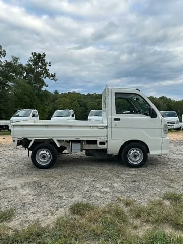 1999 Daihatsu Hijet JDM car for sale — photo 16 of 22