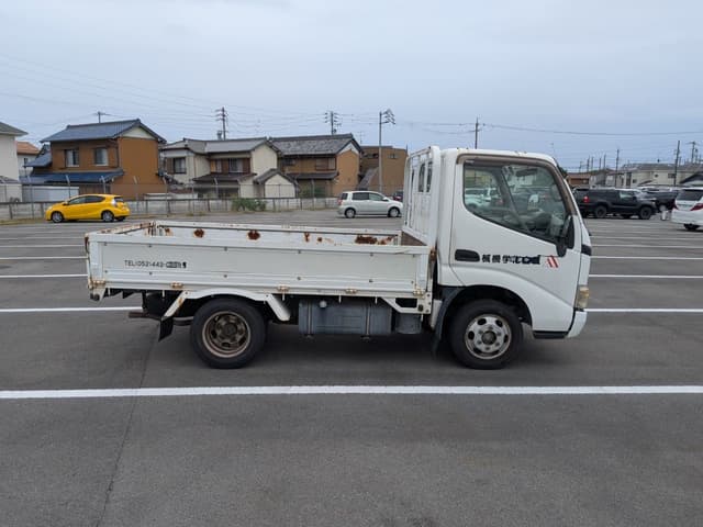 2005 Toyota Toyoace JDM car for sale — photo 6 of 10