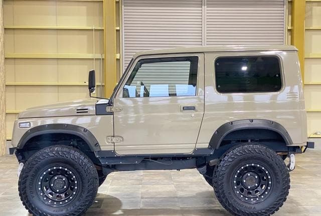 1995 Suzuki Jimny JDM car for sale — photo 9 of 12