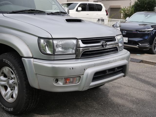 2001 Toyota Hilux Surf JDM car for sale — photo 11 of 25