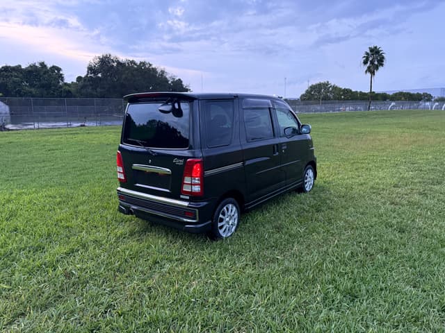 2001 Daihatsu Atrai JDM car for sale — photo 5 of 25