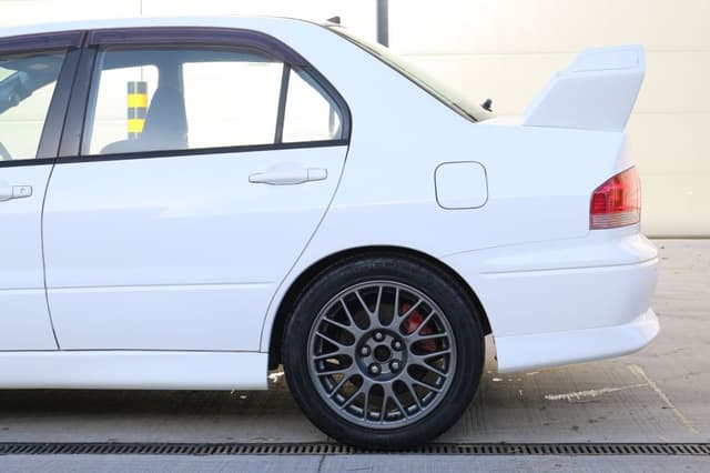 1999 Mitsubishi Lancer Evolution JDM car for sale — photo 18 of 25