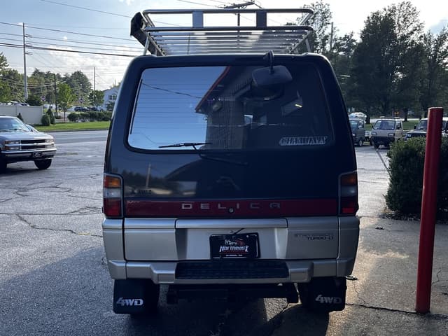 1990 Mitsubishi Delica JDM car for sale — photo 6 of 25