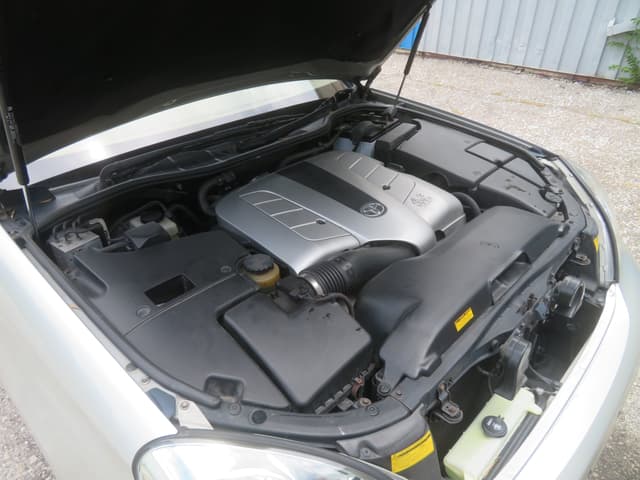 2001 Toyota Celsior JDM car for sale — photo 18 of 20