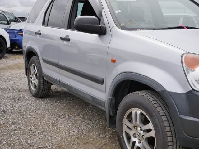 2001 Honda CR-V JDM car for sale — photo 10 of 25